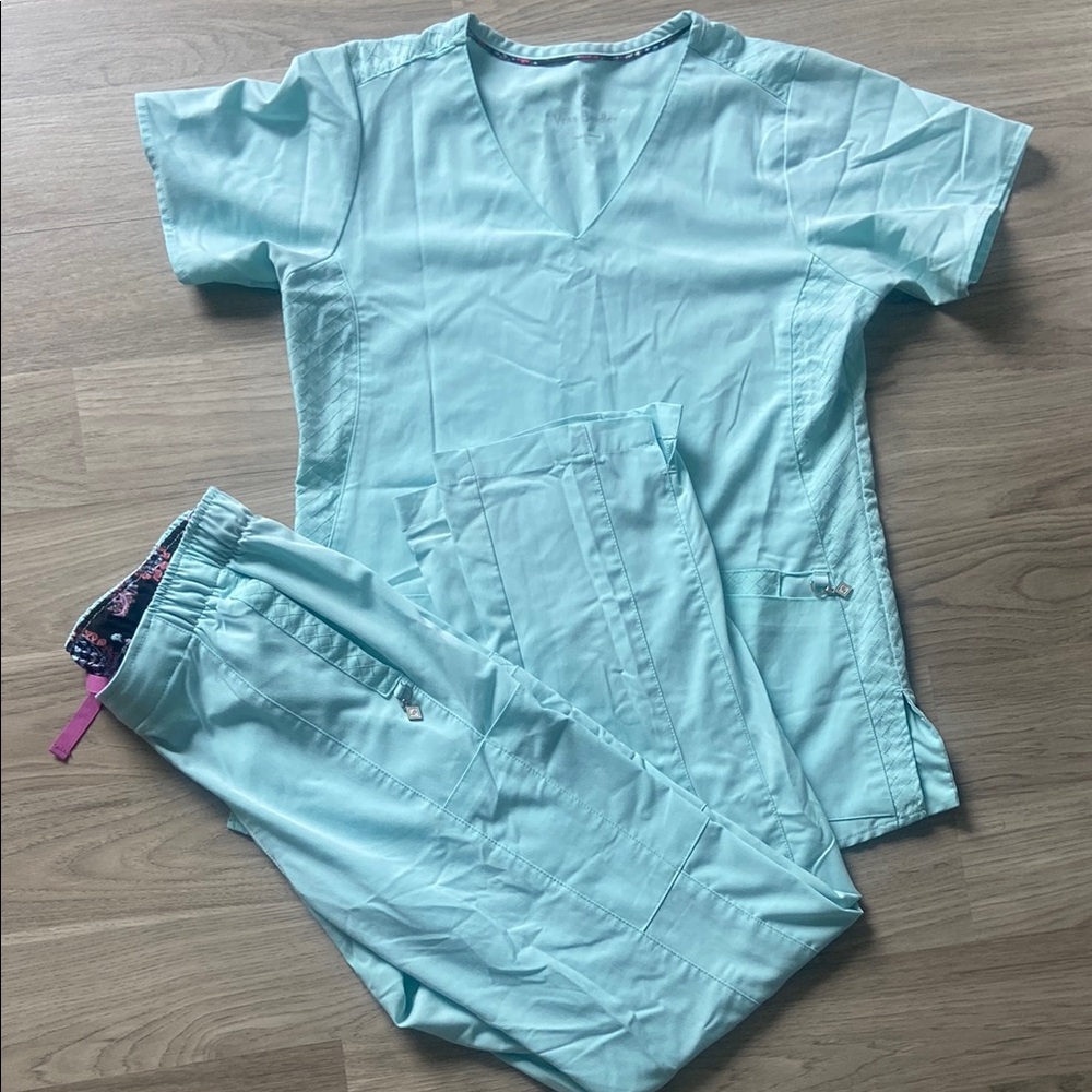 Vera Bradley Ice Blue Scrub Set
